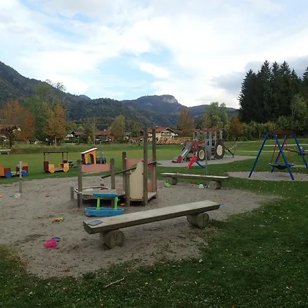 Chiemgauferienwohnungen - Wanderlust Und Alpenrose Apartmán *