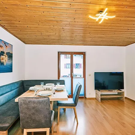Chiemgauferienwohnungen - Wanderlust Und Alpenrose Apartment