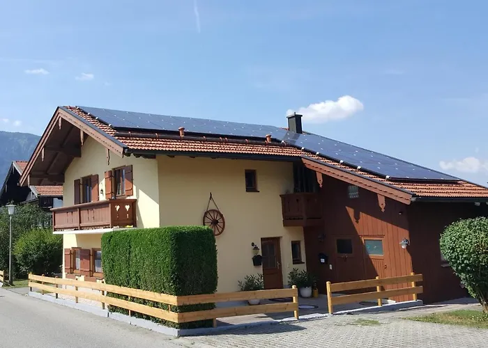 Chiemgauferienwohnungen - Wanderlust Und Alpenrose